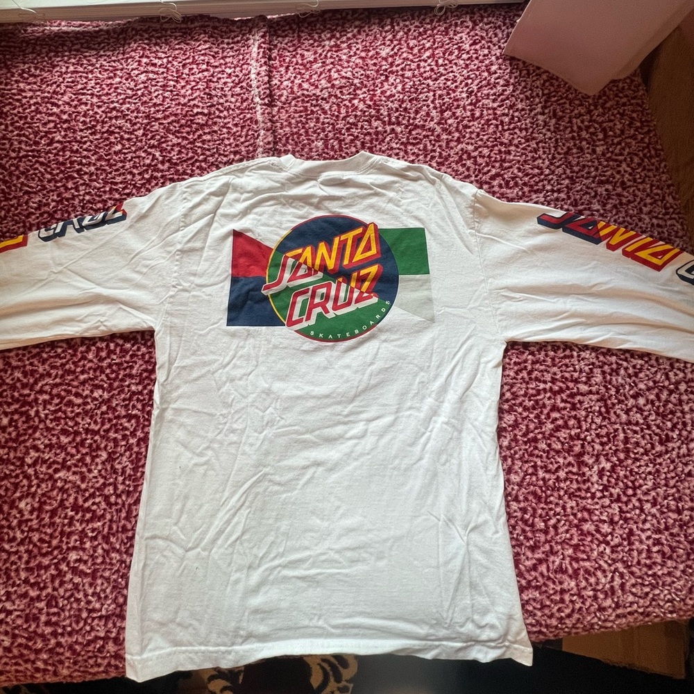 Multi-color graphic design long sleeve